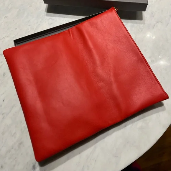 NWB - Everlane Red Leather Foldover Pouch - Picture 3 of 6